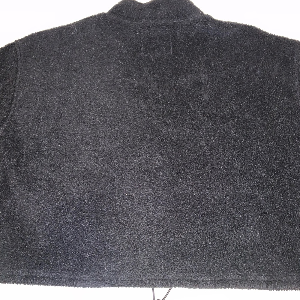 cropped black zip up shirt
